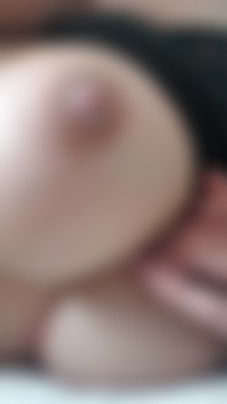 [OnlyFans.com] Kiera Jaston (@kierajaston)/18-12-25 dm Happy Christmas babe! Heres a little treat to thank you for all the support(..) 1080x1920.mp4