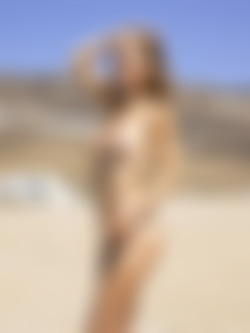 2021.10.16_Hegre.com_Natalia-A_Beautiful-Beach-Babe/Natalia-A_Beautiful-Beach-Babe_10.jpg