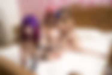 Chad/3 in a bed/14.jpg