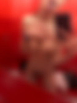 OF-vicats-03282020-02232025/1004817900_Red room 🤫_02_3024x4032_53a3211d0115709ce851dc3d6c90fdd8.jpg